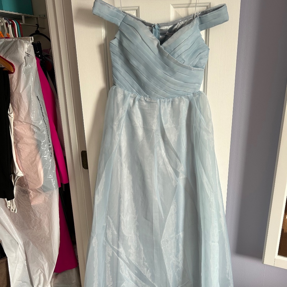 NWT Fashion Nova Jamila Off Shoulder Gown in M